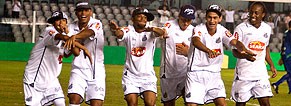 Com cinco gols, Neymar comanda o show do Santos diante do Guarani: 8 a 1